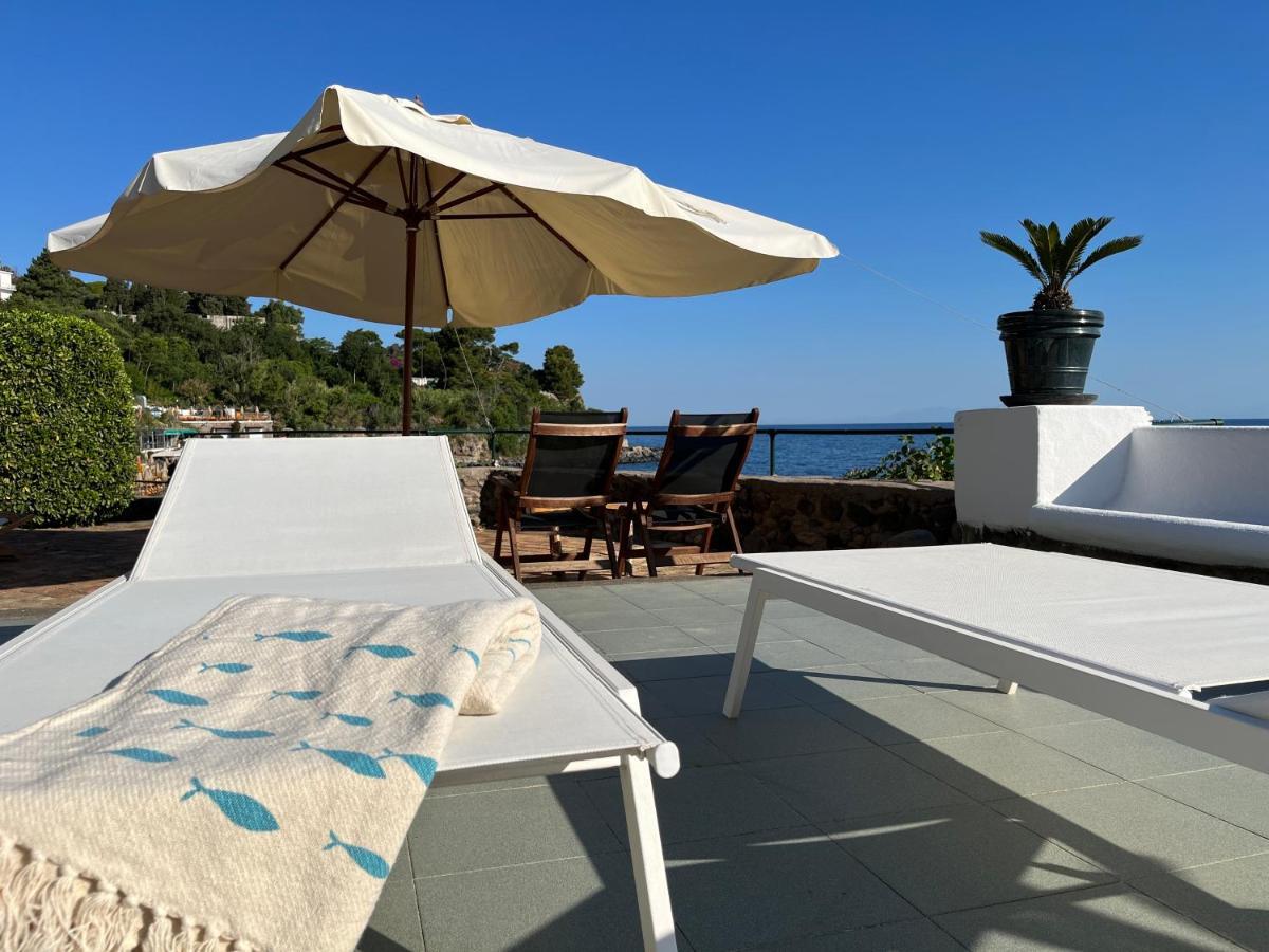 Nelinda Waterfront Accommodation カザミッチョラ・テルメ エクステリア 写真
