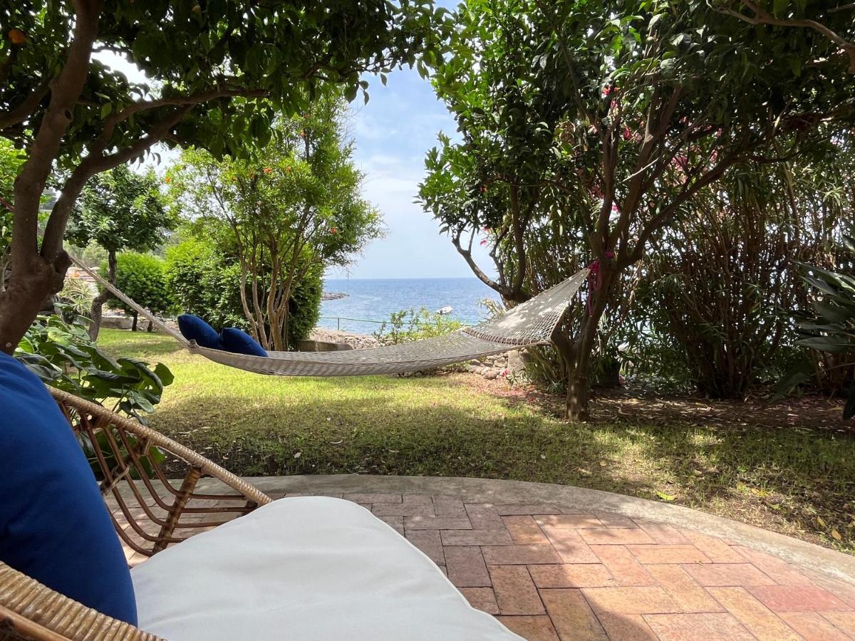 Nelinda Waterfront Accommodation カザミッチョラ・テルメ エクステリア 写真