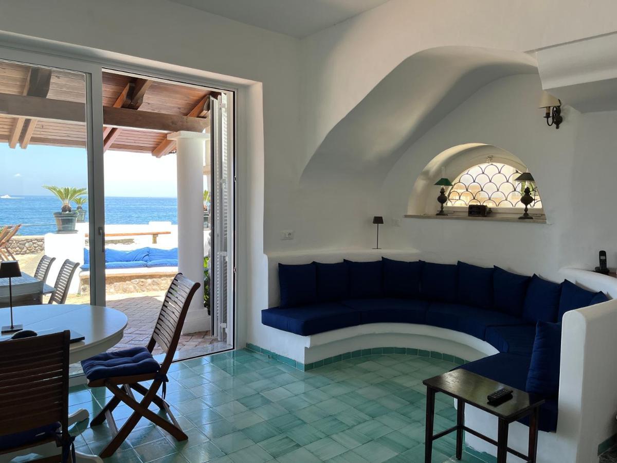 Nelinda Waterfront Accommodation カザミッチョラ・テルメ エクステリア 写真